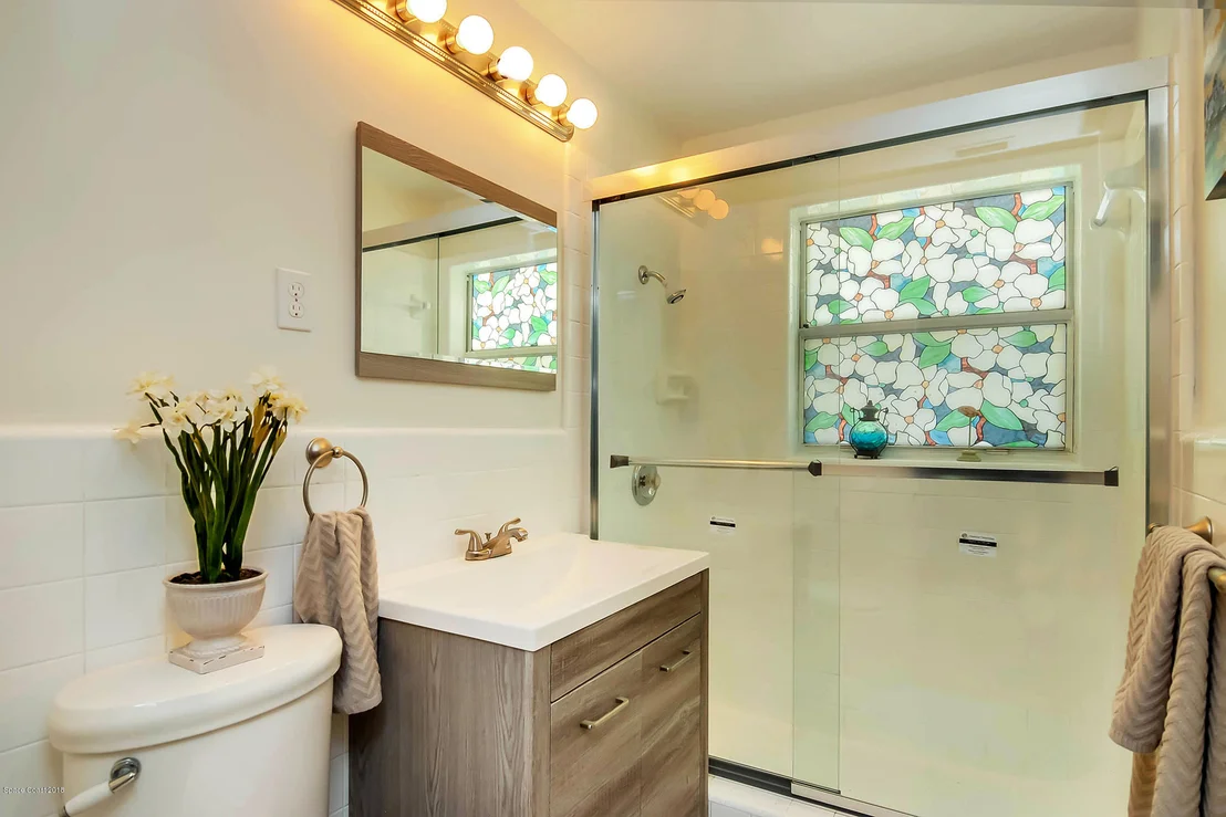 Photo of 1053 Bernice Road