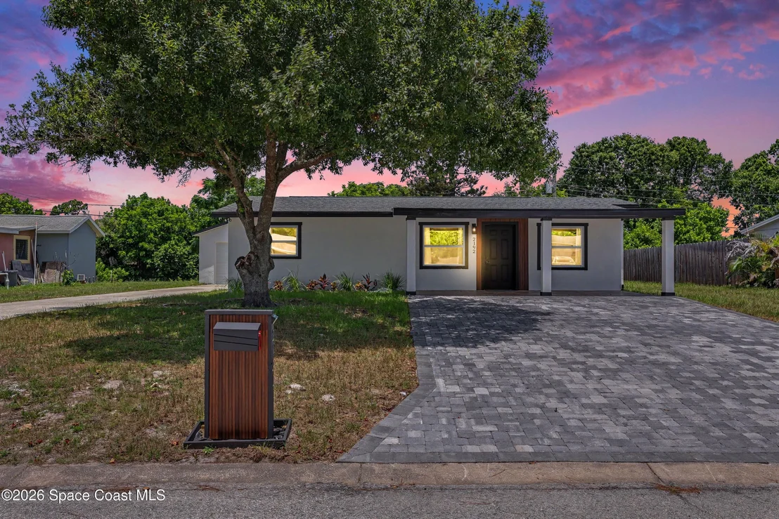 Photo of 2192 King Richard Road