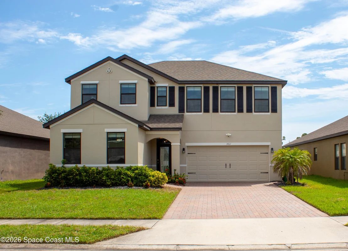 Photo of 1061 Peta Way