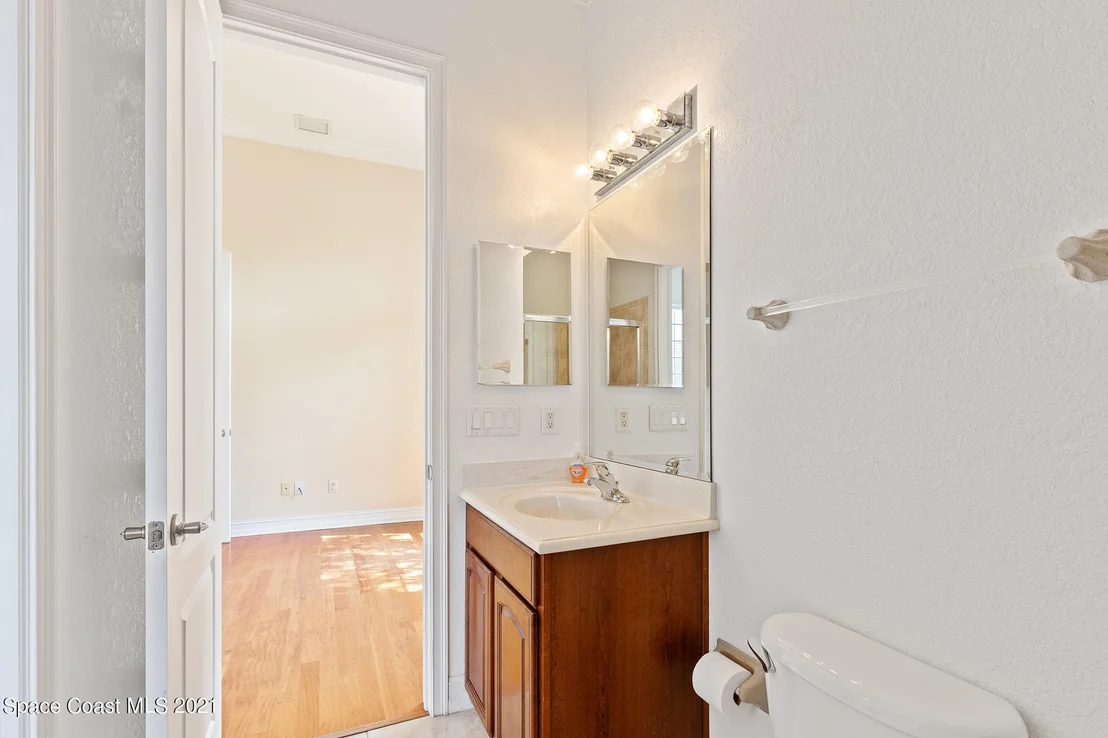 Photo of 869 Seven Gables Circle SE