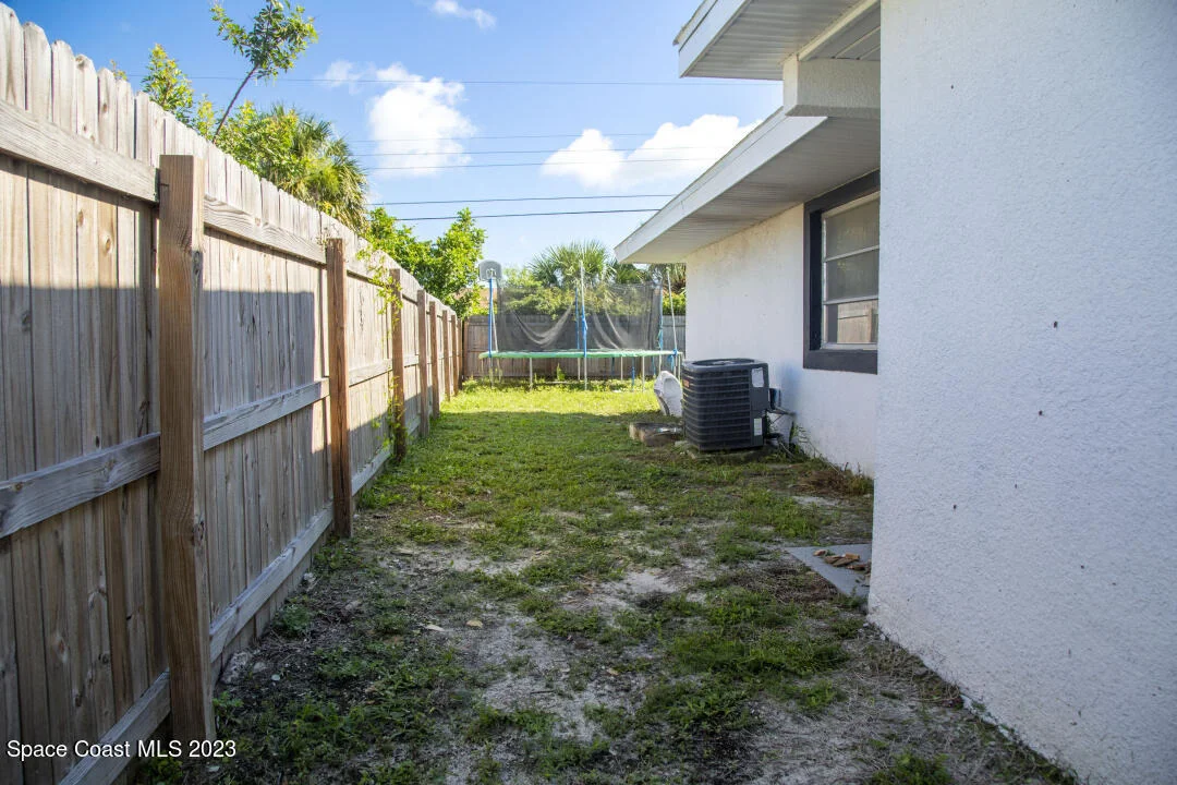 Photo of 750 Bianca Drive NE