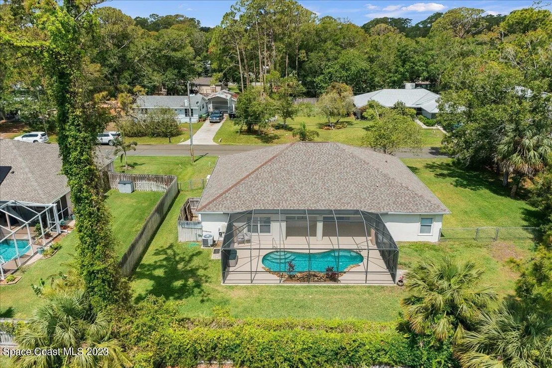 Photo of 704 La Veta Drive
