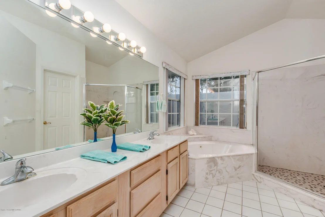 Photo of 2410 W Friday Circle