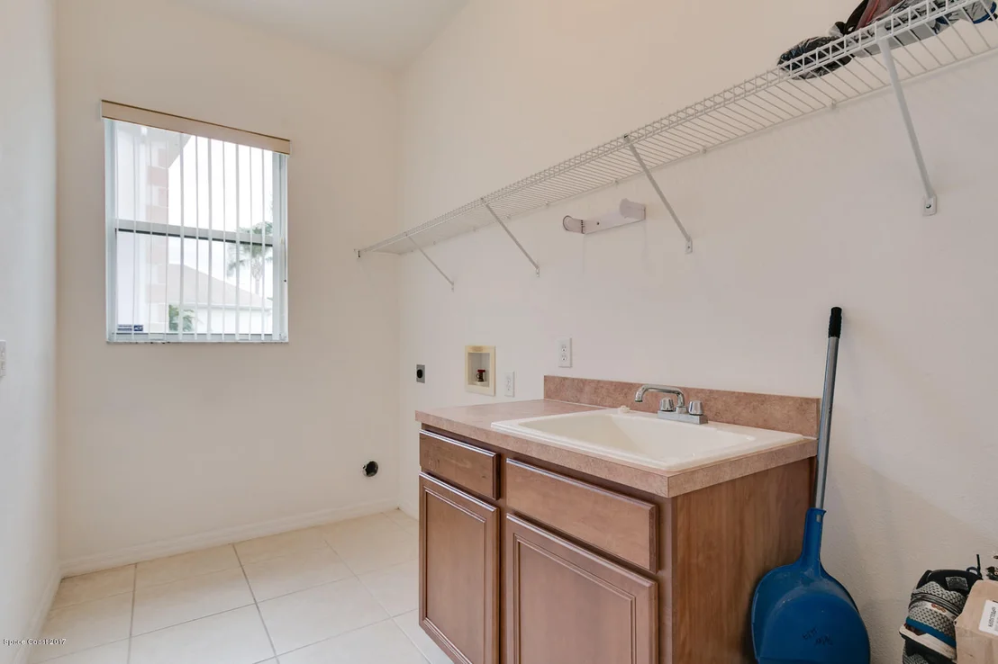 Photo of 3637 Peninsula Circle