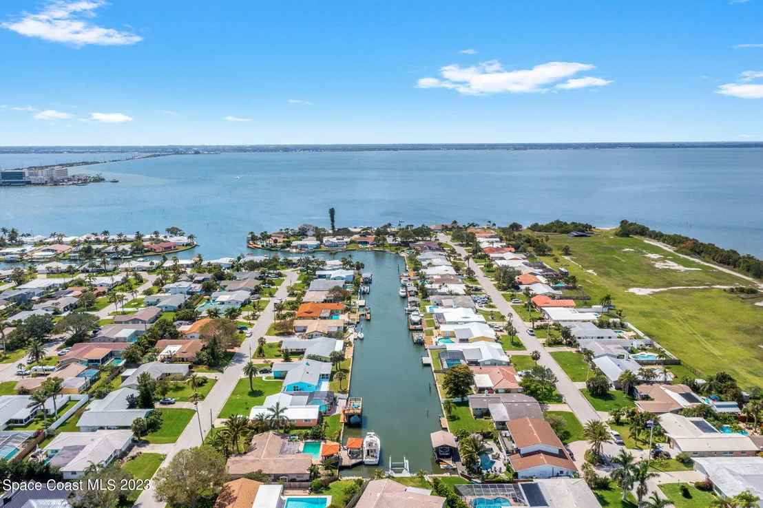 Photo of 339 Brightwaters Drive
