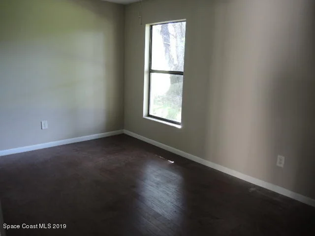 Photo of 335 Mission Oak Drive