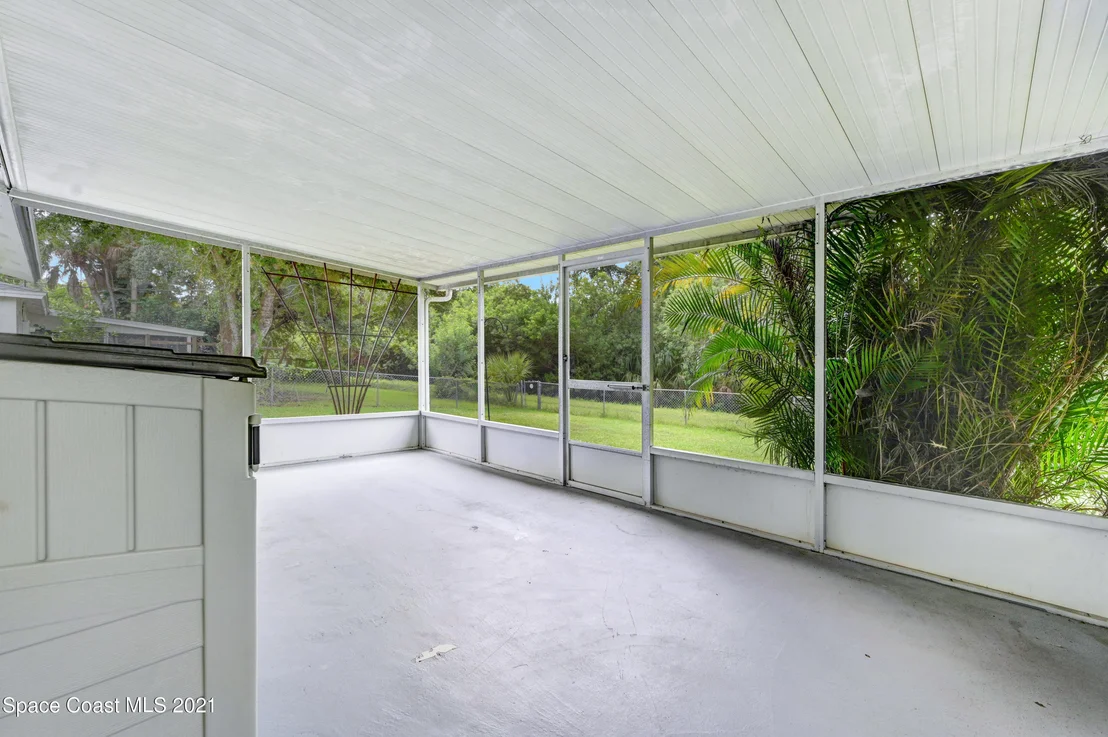 Photo of 1123 Hermosa Drive