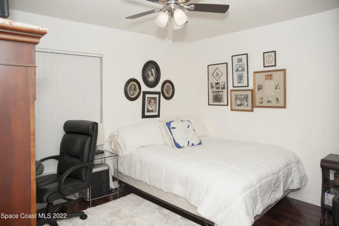 Photo of 968 Pelican Lane