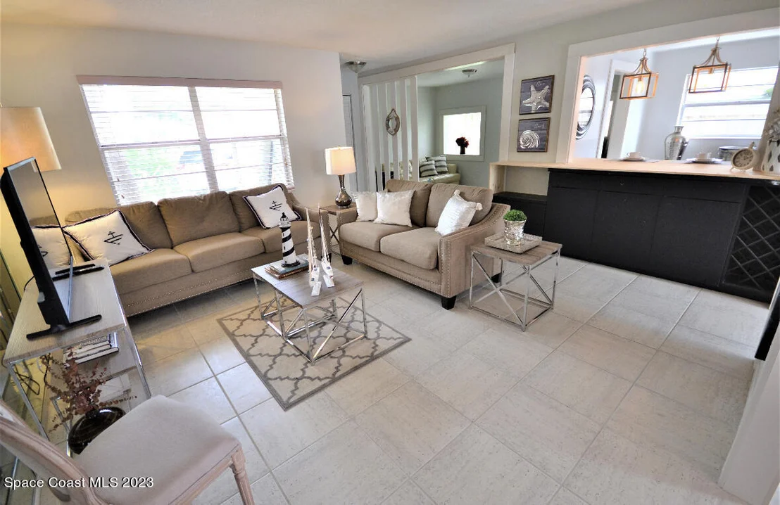 Photo of 2785 Locksley Road