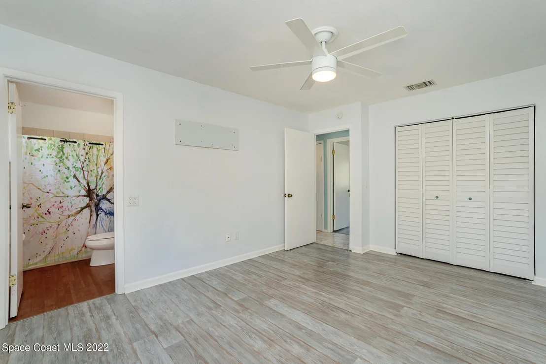 Photo of 1290 Bard Lane NE