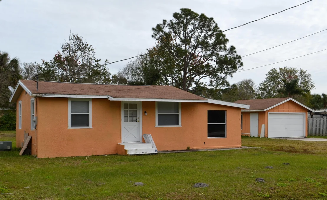 Photo of 2255 Elm Street