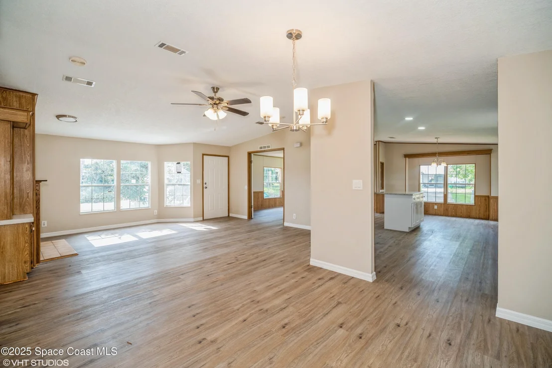 Photo of 155 Vanguard Circle