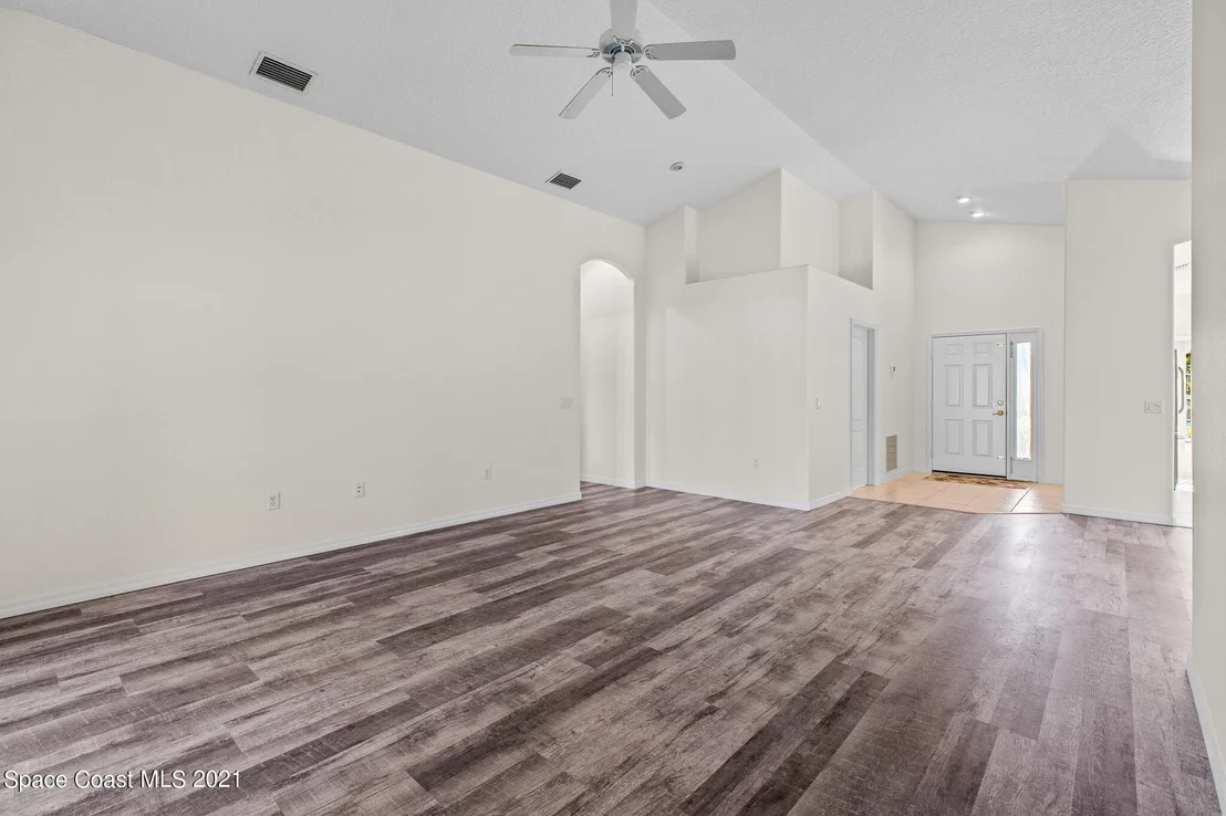 Photo of 1400 Indian Oaks Drive