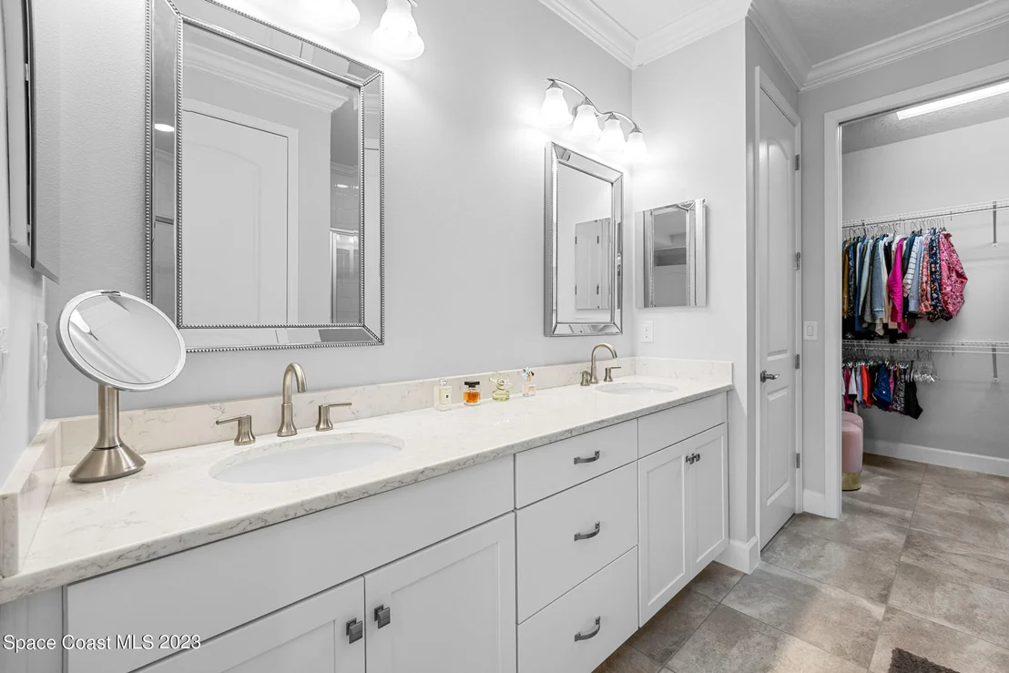 Photo of 7685 Wyndham Drive