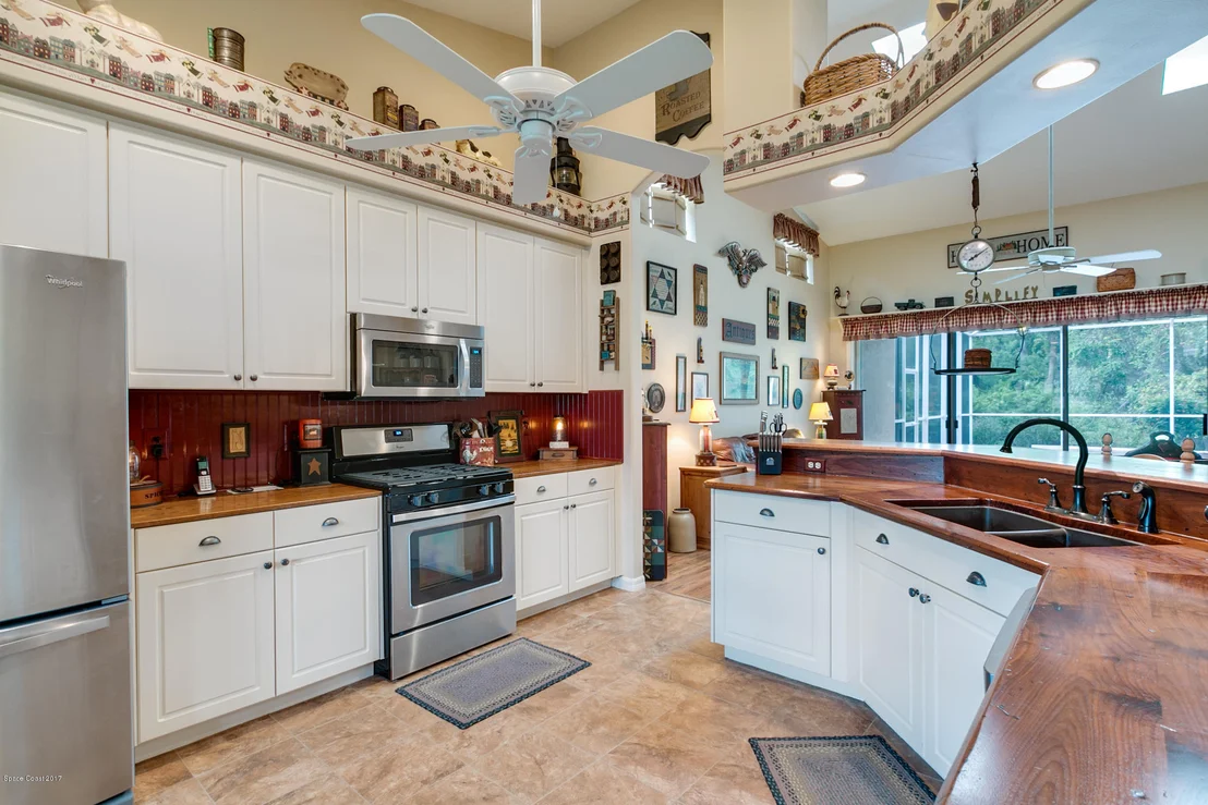 Photo of 996 Wimbledon Drive
