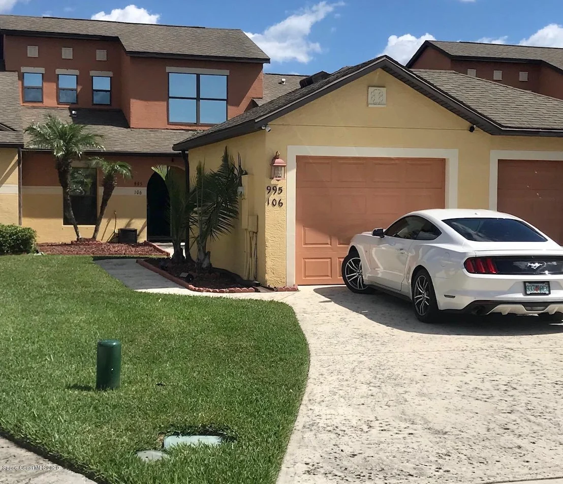 Photo of Unit 106 at 995 Luminary Circle