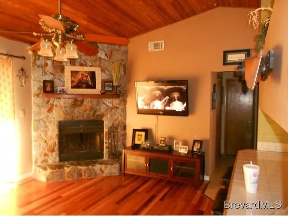 Photo of 802 NE Nelson