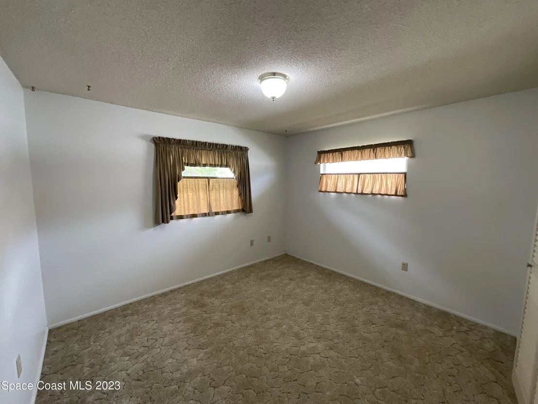 Photo of 918 Kings Post Road