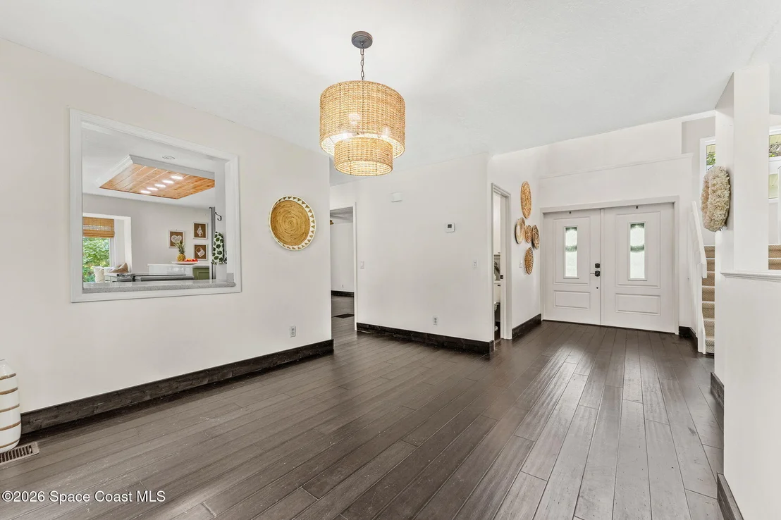Photo of 220 Cardinal Drive
