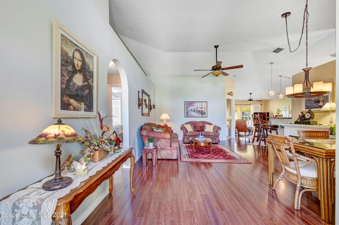 Photo of 2231 Spring Creek Circle NE