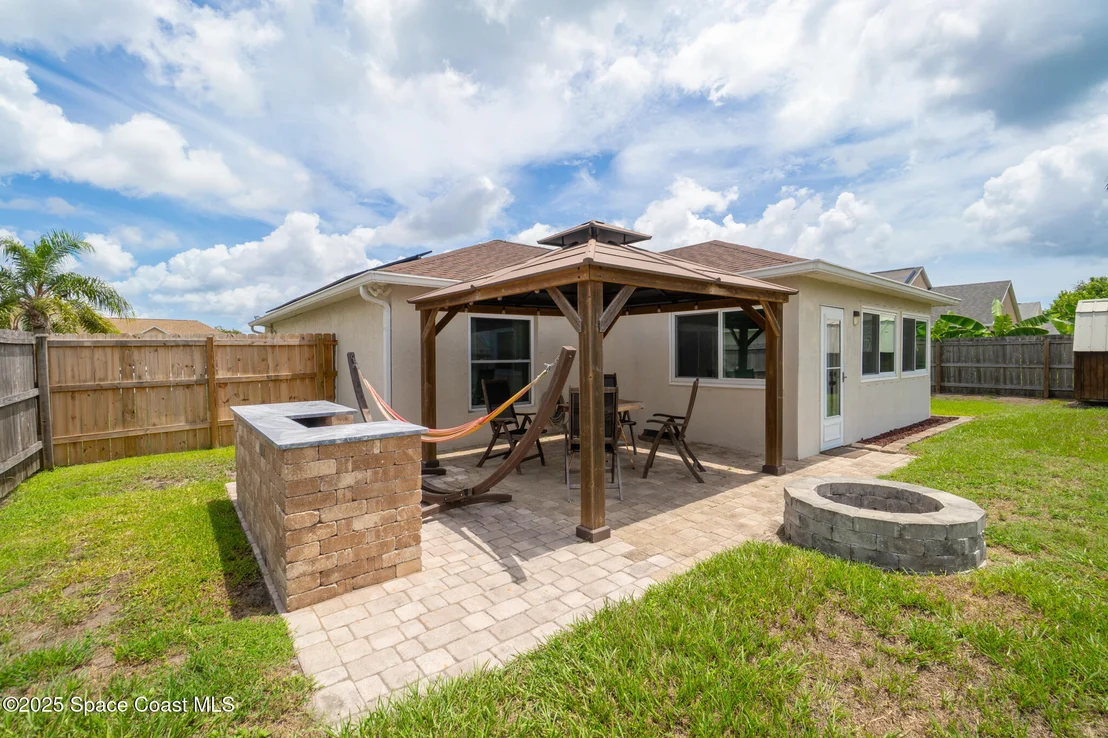 Photo of 967 Sabal Grove Drive