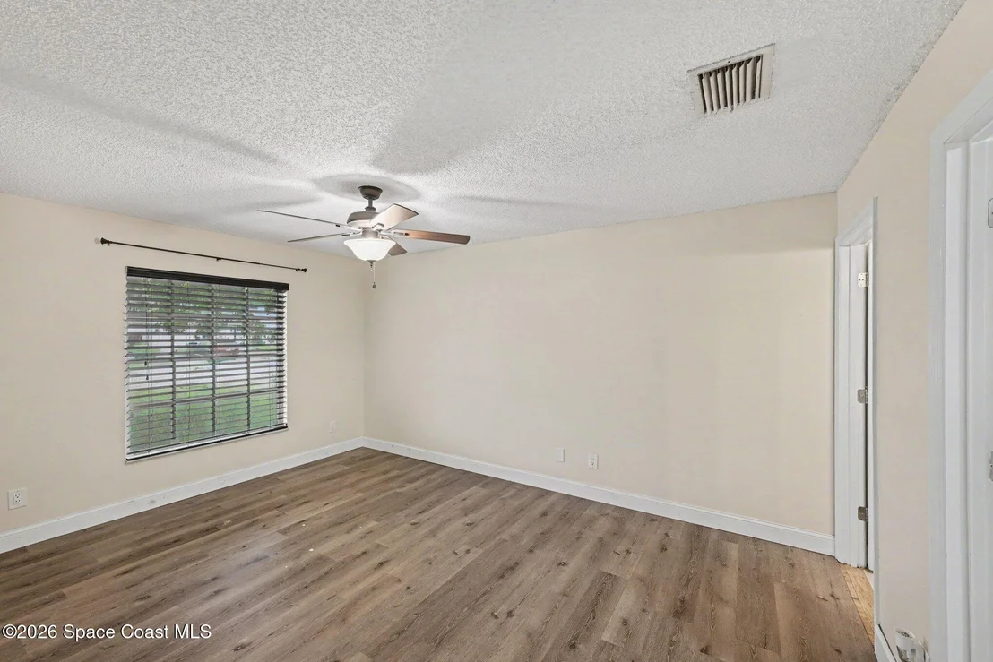 Photo of 6289 Leonard Avenue