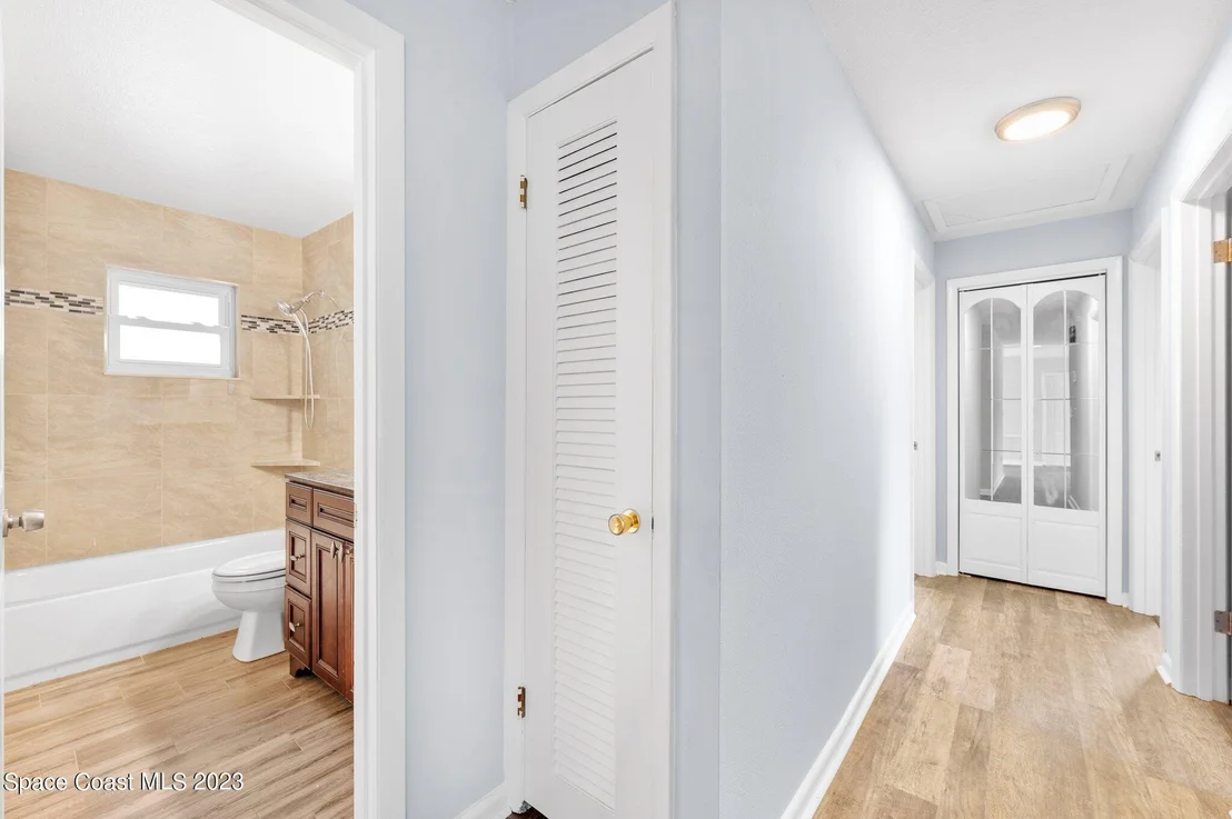 Photo of 3030 Hield Road