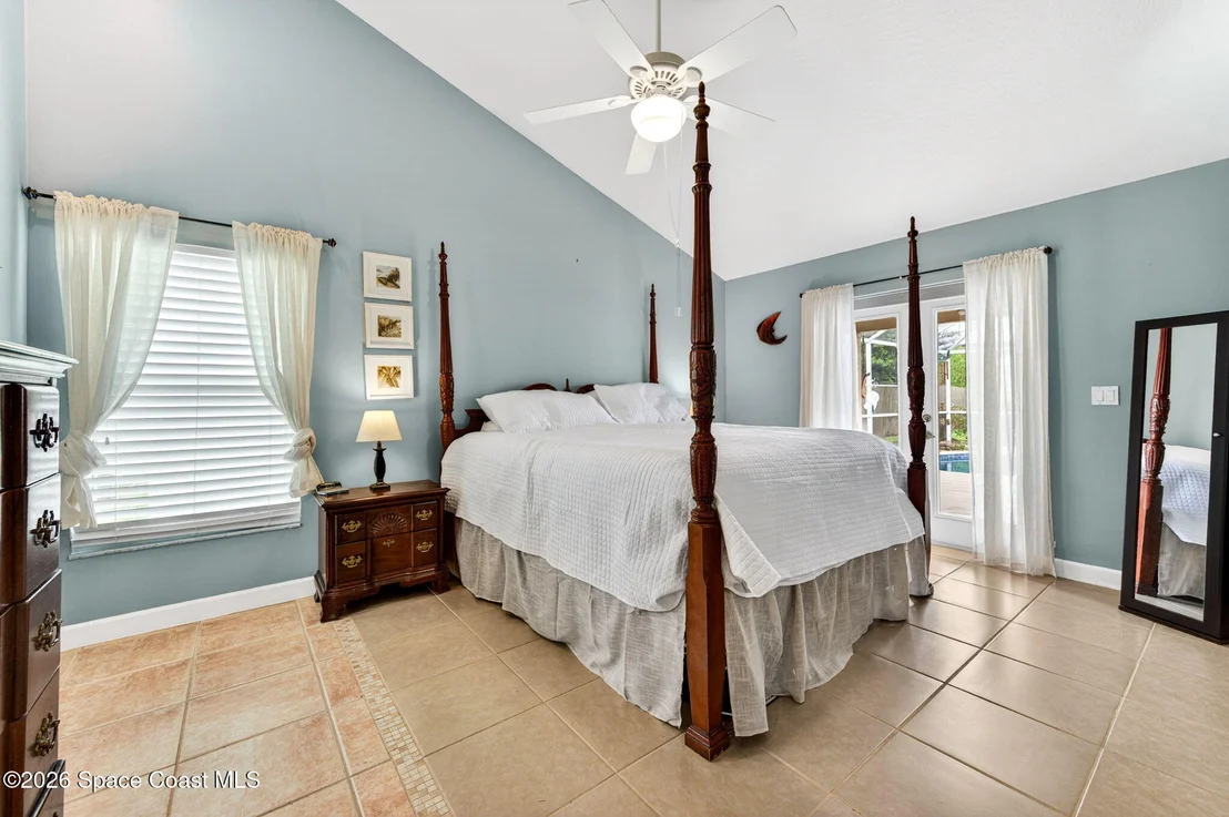 Photo of 1386 York Circle