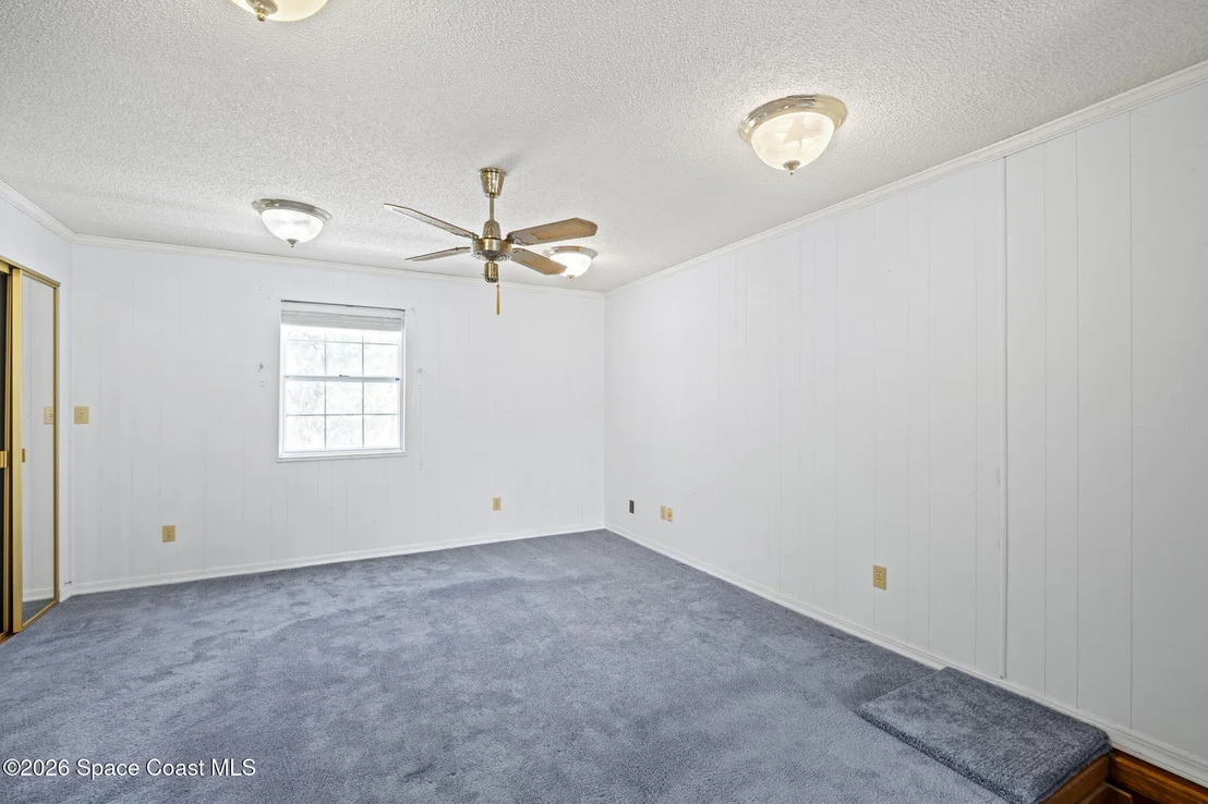 Photo of 945 Bluegrass Lane