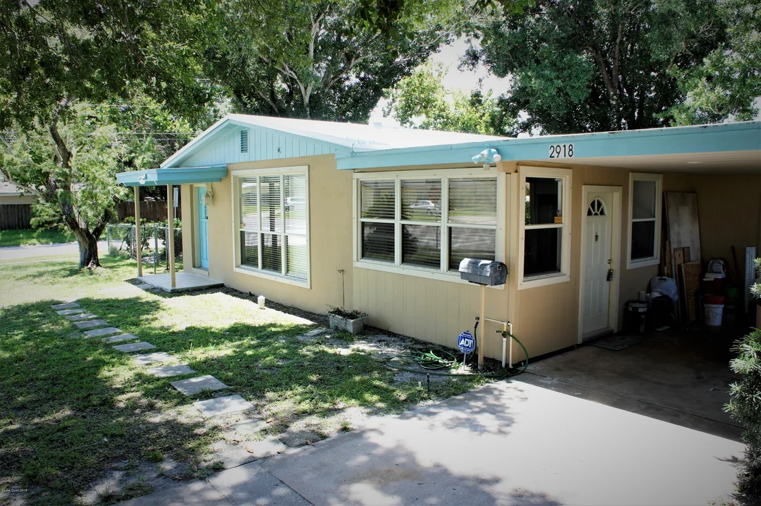 Photo of 2918 Rollins Street