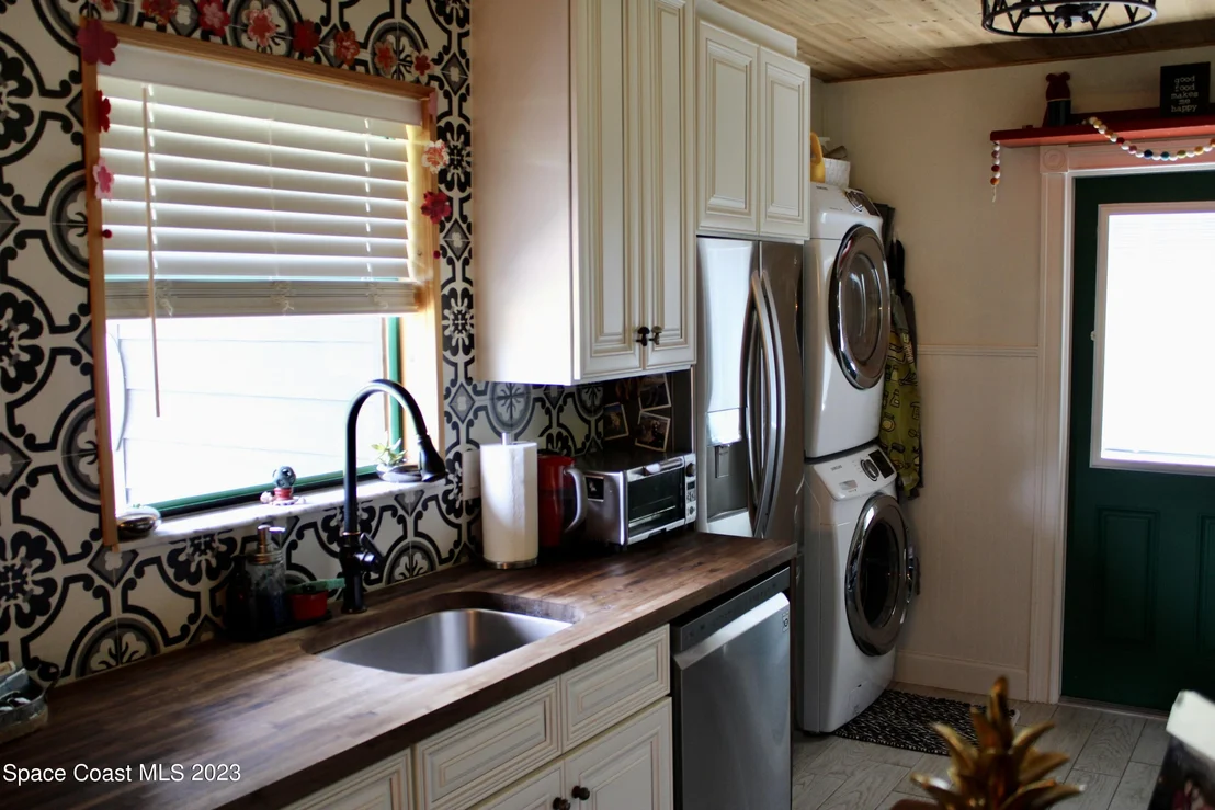 Photo of 17416 Thrush Drive