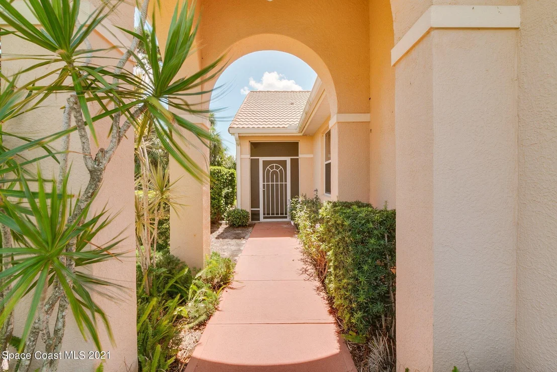 Photo of 8203 Simpkins Way