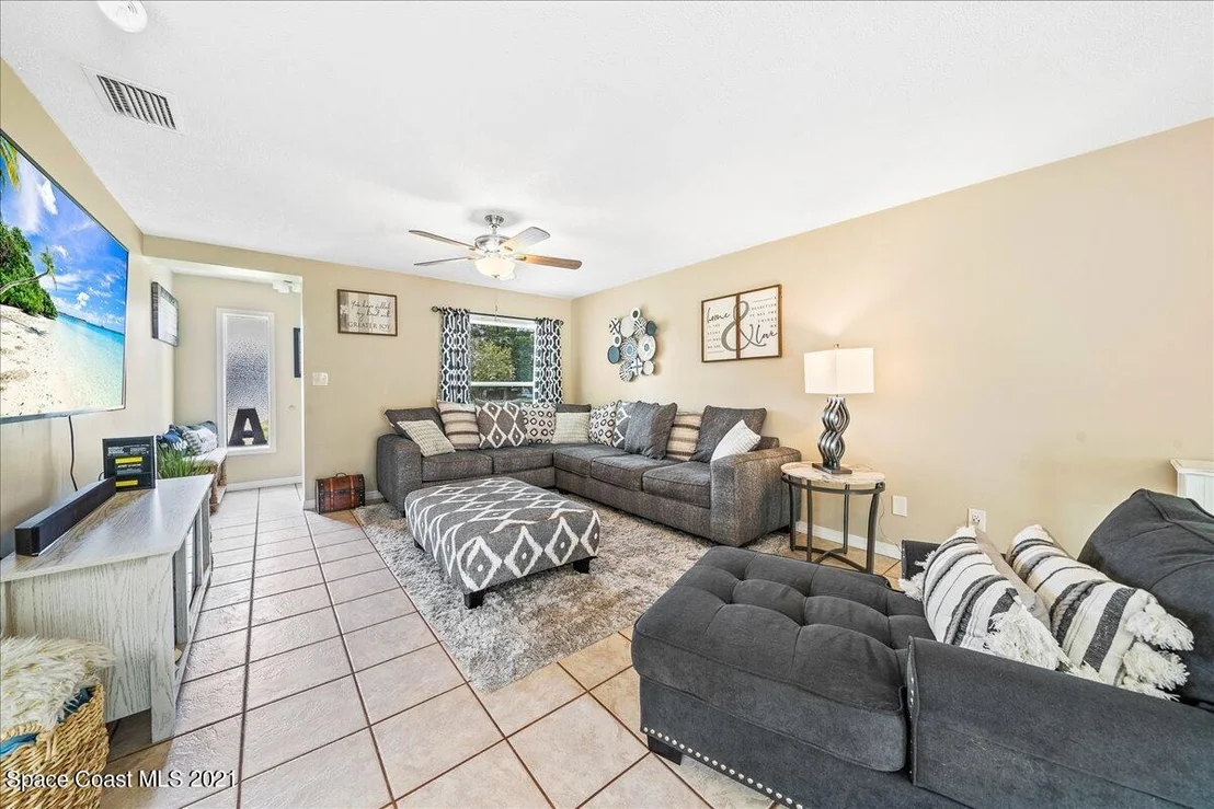 Photo of 982 Macco Road