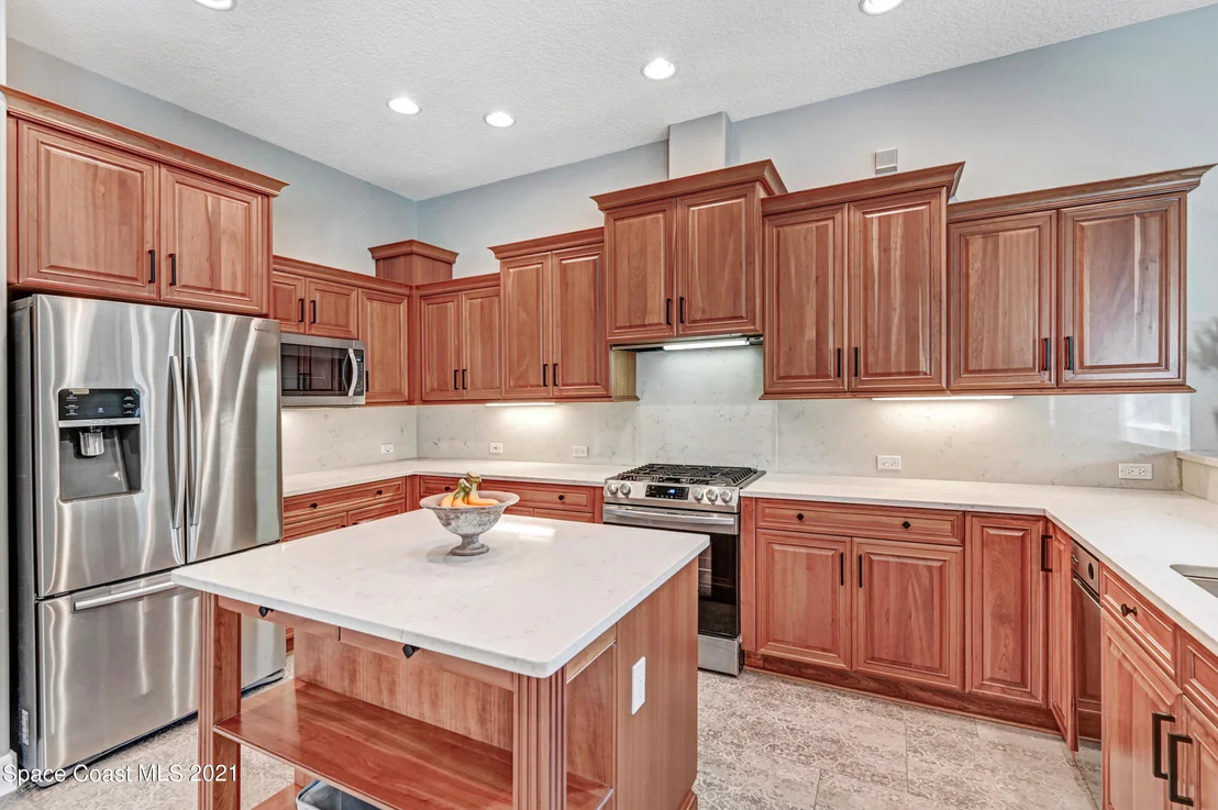 Photo of 882 Oak Park Drive