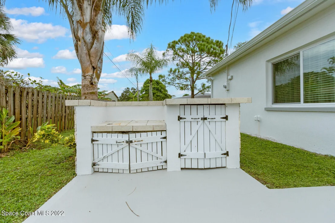 Photo of 2516 Pinehurst Circle