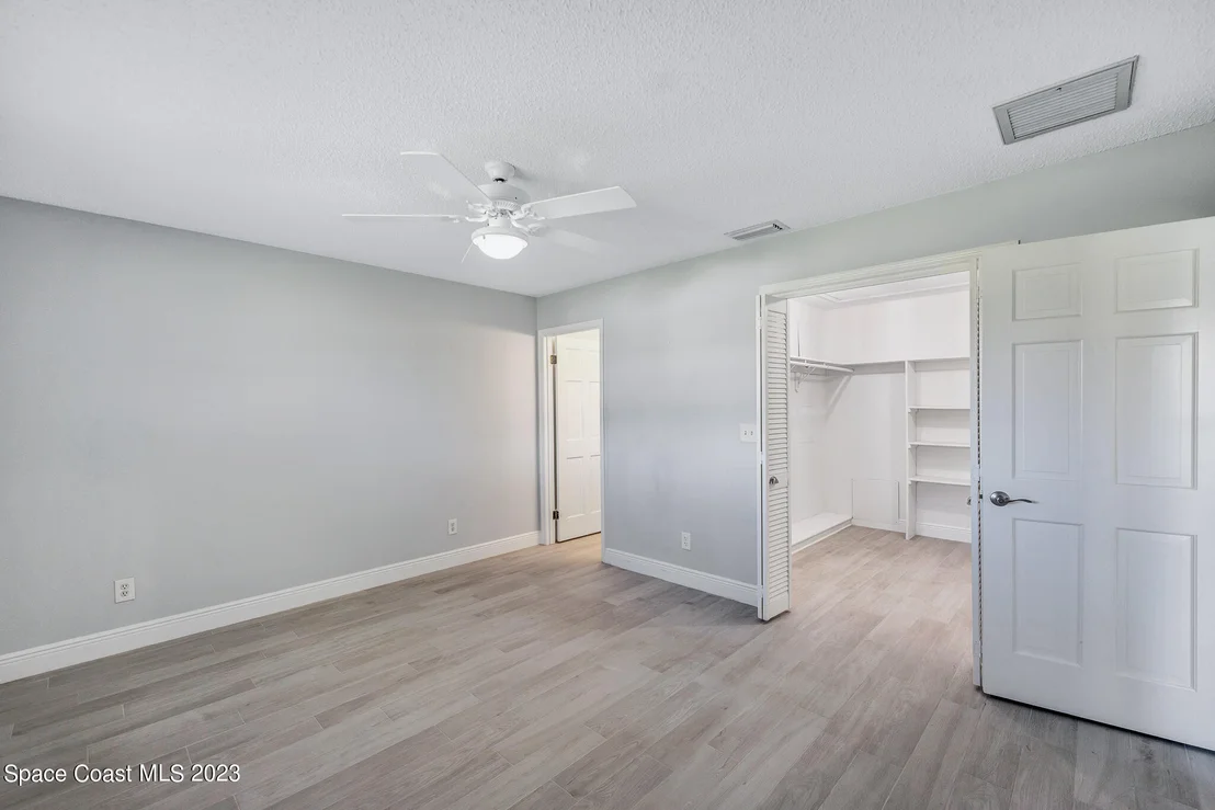 Photo of 224 Chalet Avenue