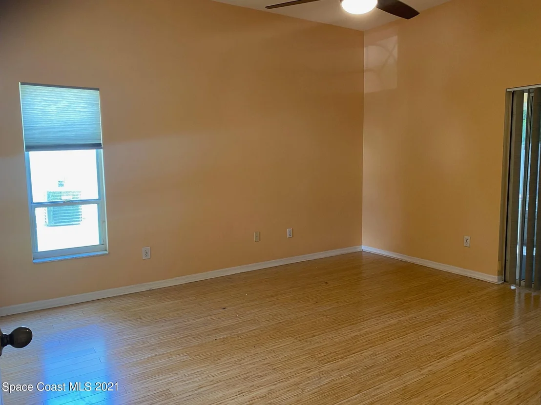 Photo of 935 Osprey Lane