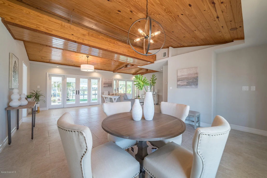Photo of 417 Cardinal Drive