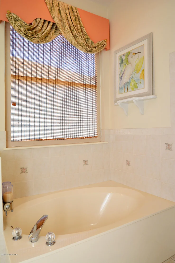 Photo of 865 Suntree Woods Drive