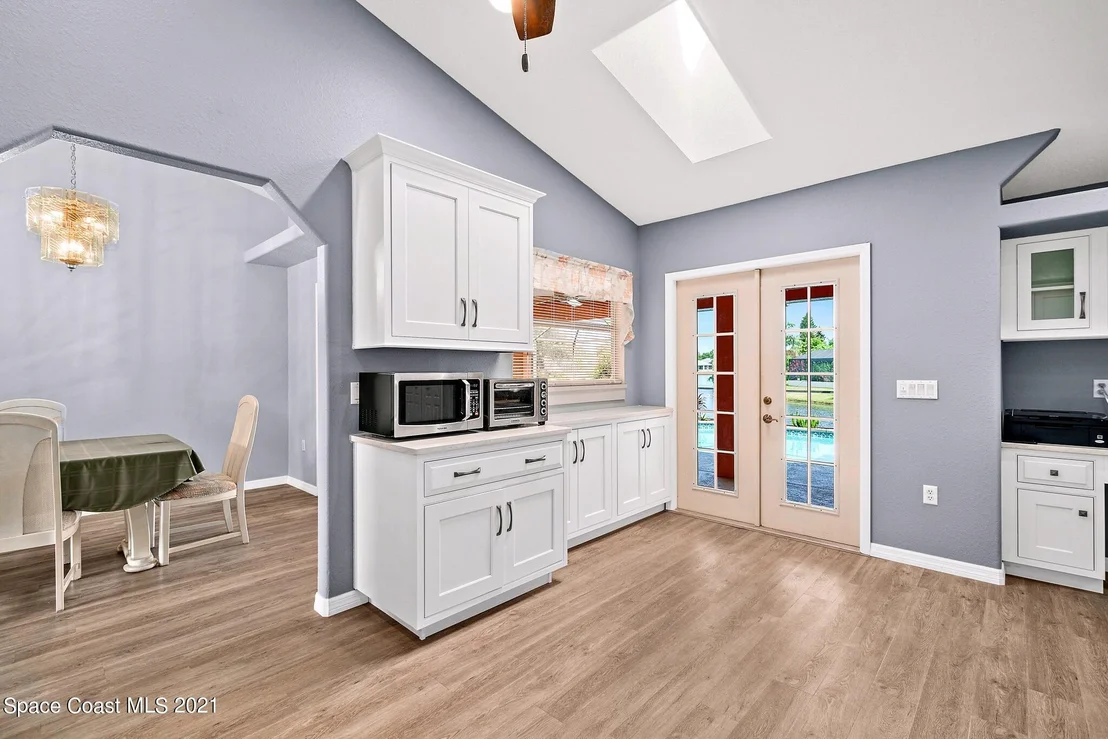 Photo of 1214 Walnut Grove Way