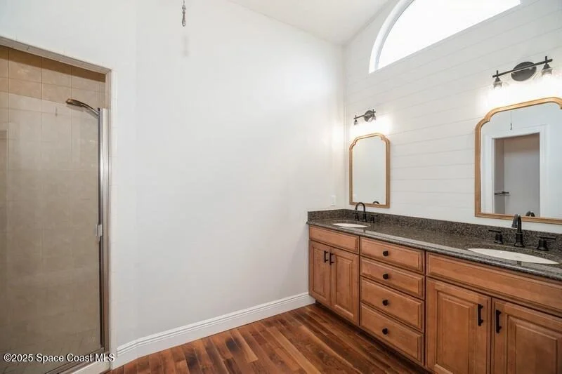 Photo of 586 Deerfield Drive