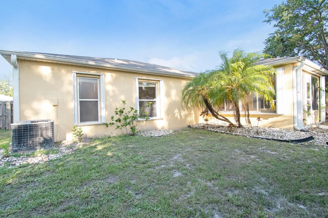 Photo of 550 Benton Drive