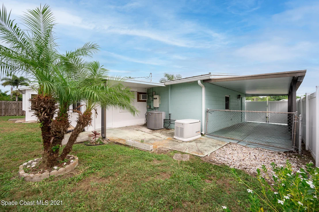 Photo of 1100 Madrid Road