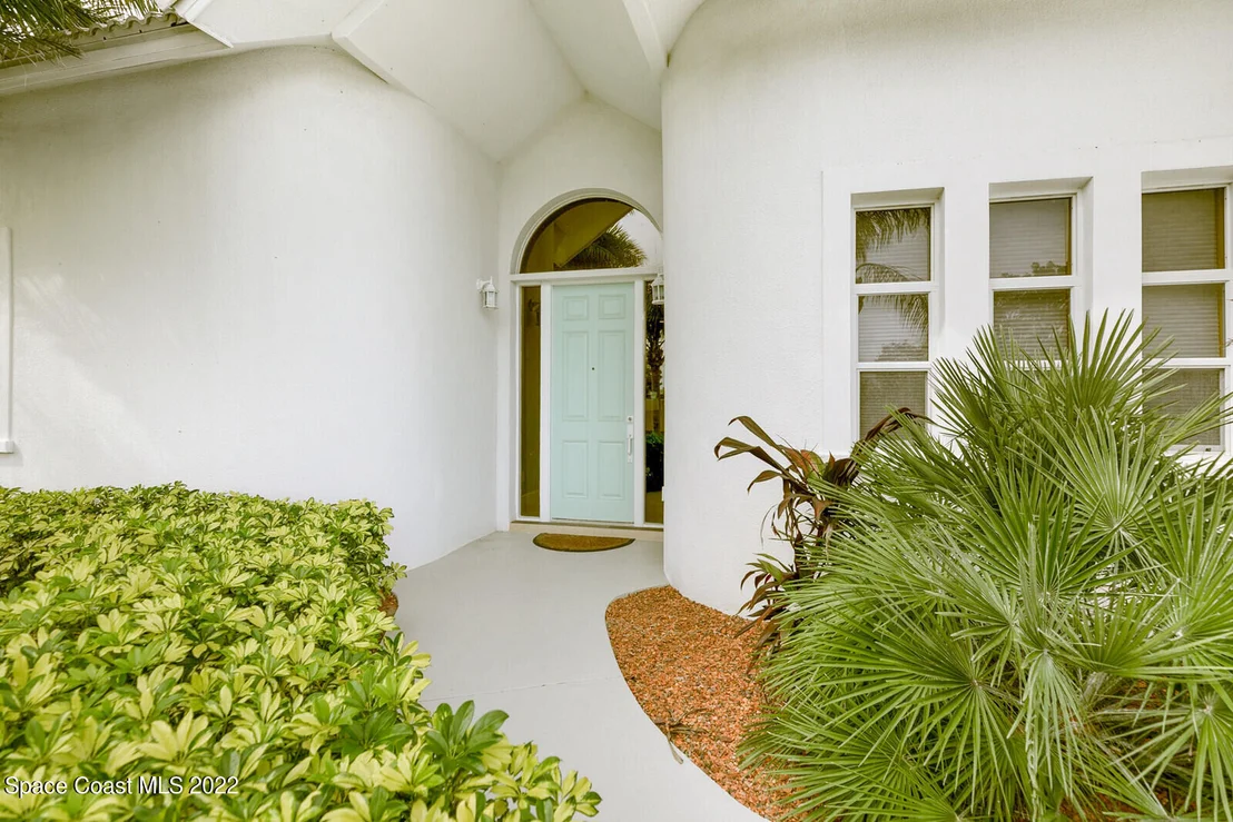 Photo of 218 Waterside Drive