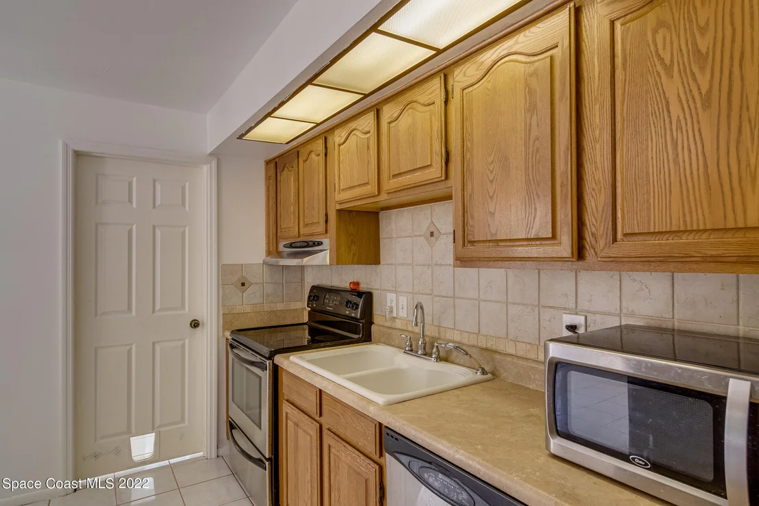 Photo of 847 Clarke Avenue
