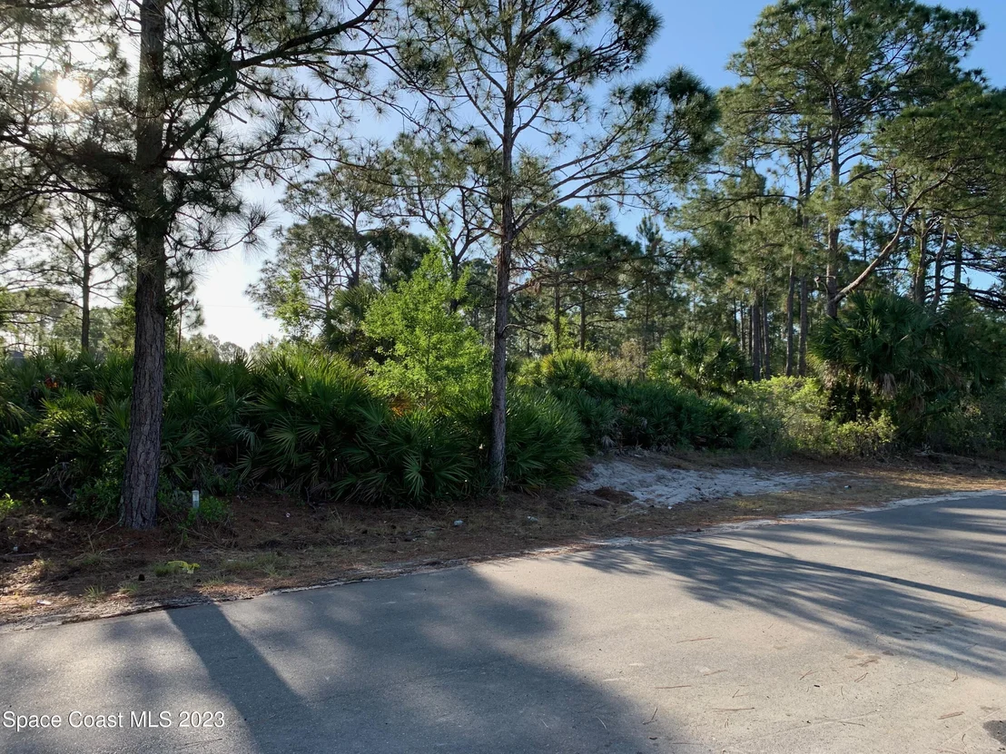 Photo of 2713 Fields Avenue SE