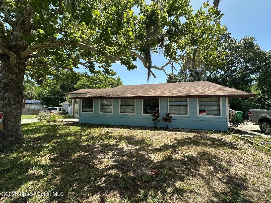 Photo of 6852 Aster Drive