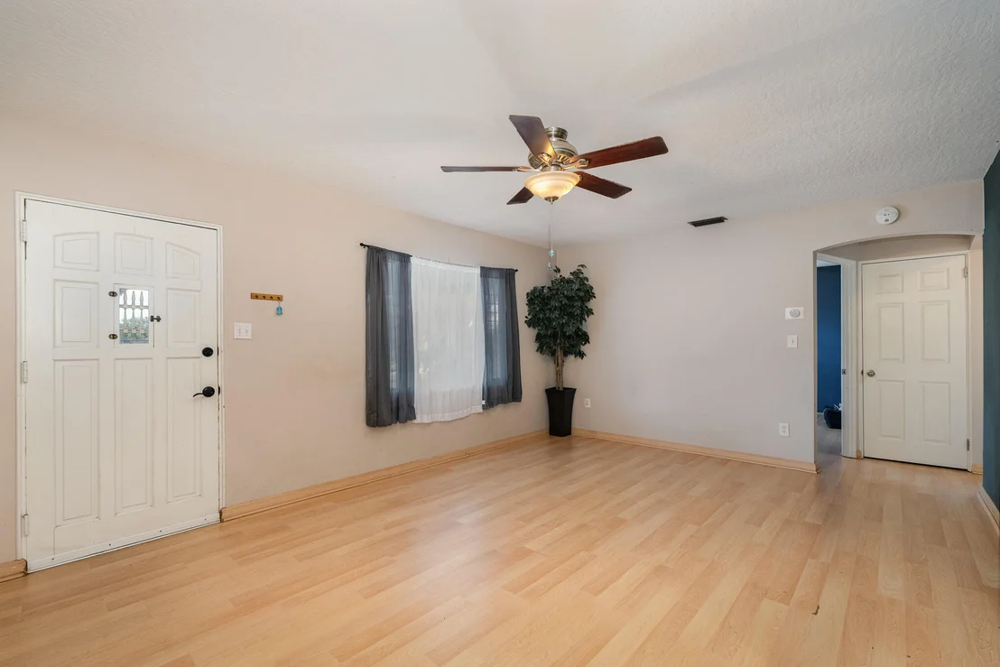 Photo of 1908 Glendon Drive
