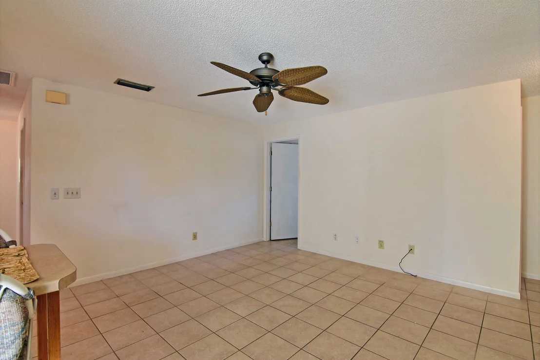 Photo of 387 Nikomas Way