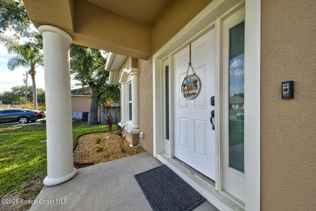 Photo of 6165 Adina Road